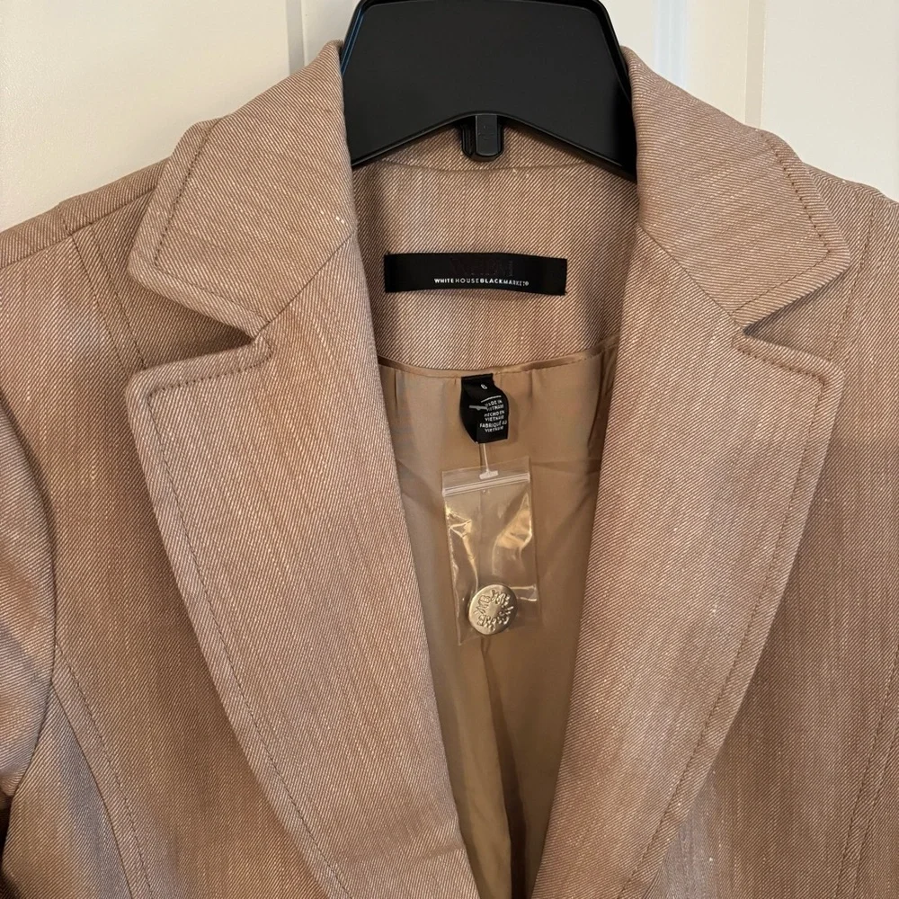 NEW WHBM Linen Signature Blazer Tan Twill 2-Button Blazer - Size 6 - Picture 2 of 4